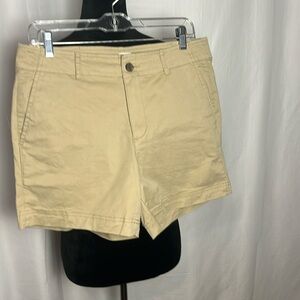 GAP khaki 5” shorts cotton twill with pockets size 8/28